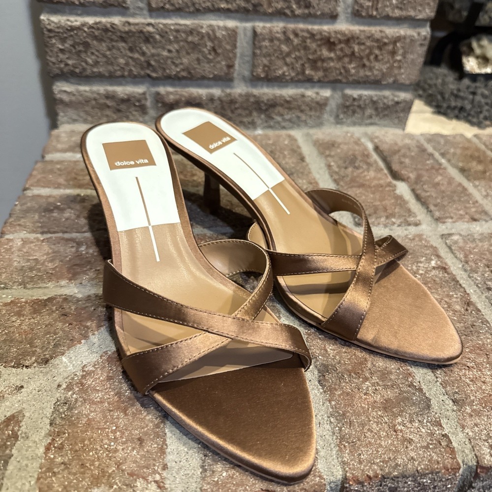 Dolce Vita Womens Claira Bronze Strappy Slide Kitten  Heel Brown Size 8.5